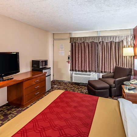 Econo Lodge Zanesville Luaran gambar