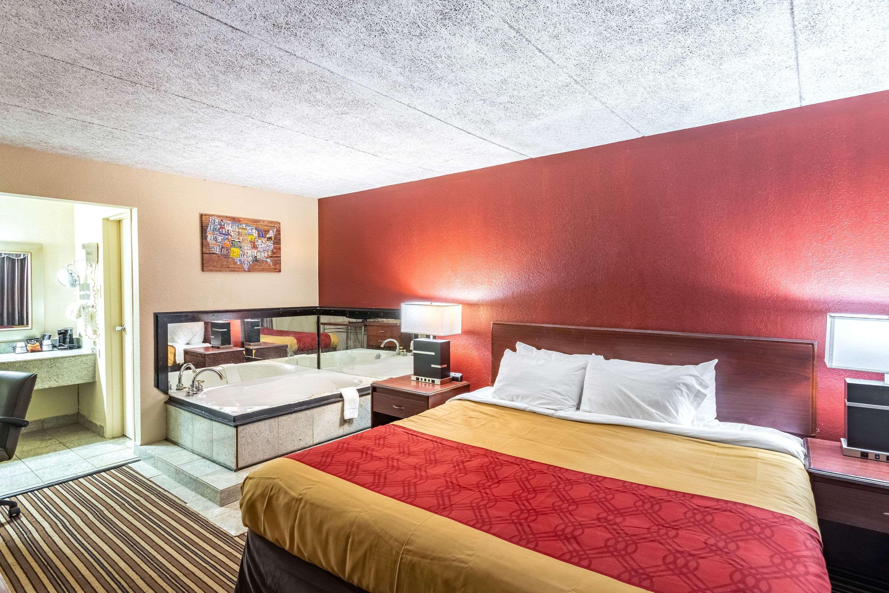 Econo Lodge Zanesville Luaran gambar